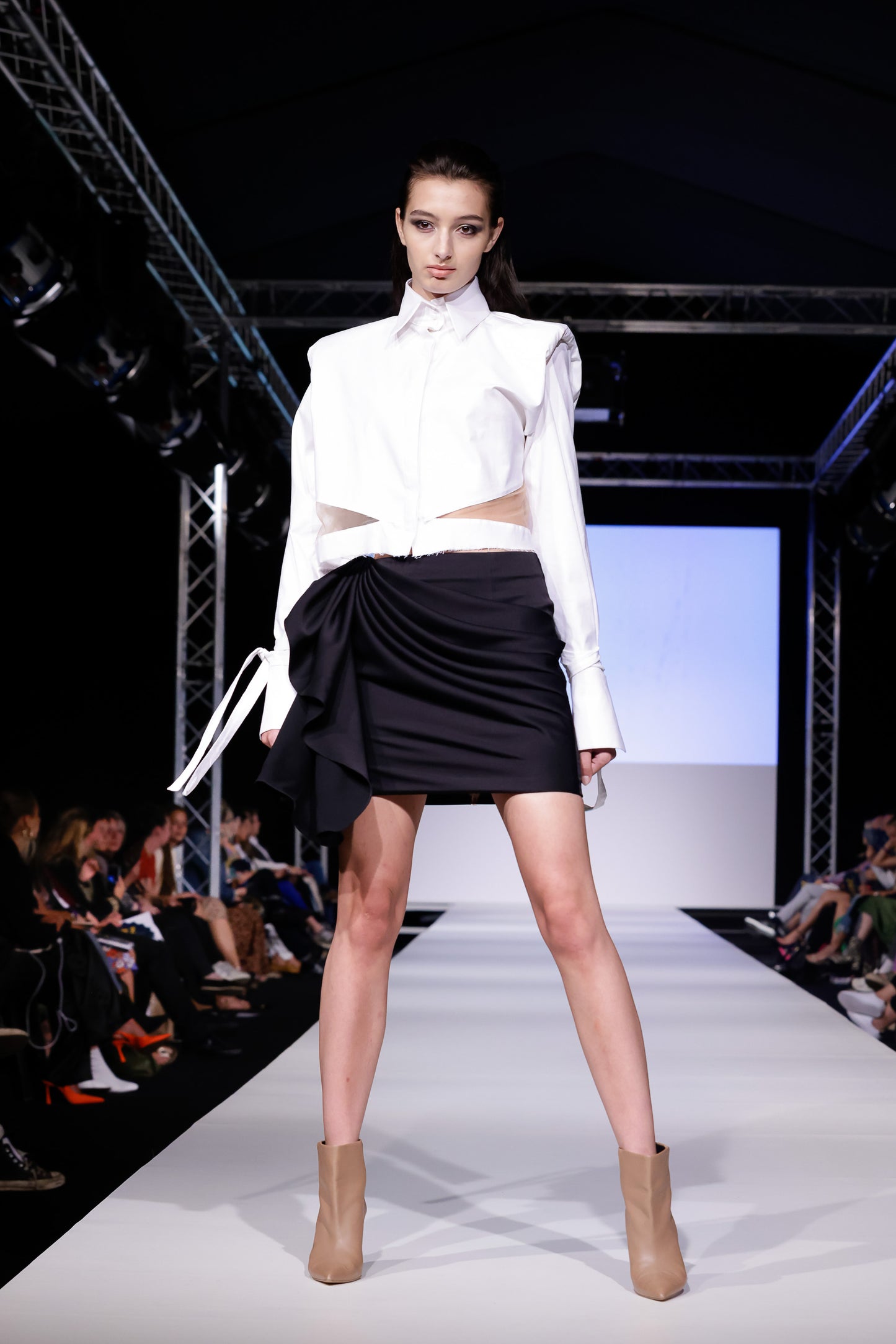 Shoulder Padded Cropped Shirt