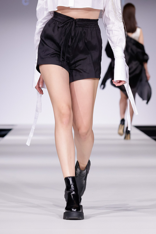 Raw Silk Timeless Jogging Shorts