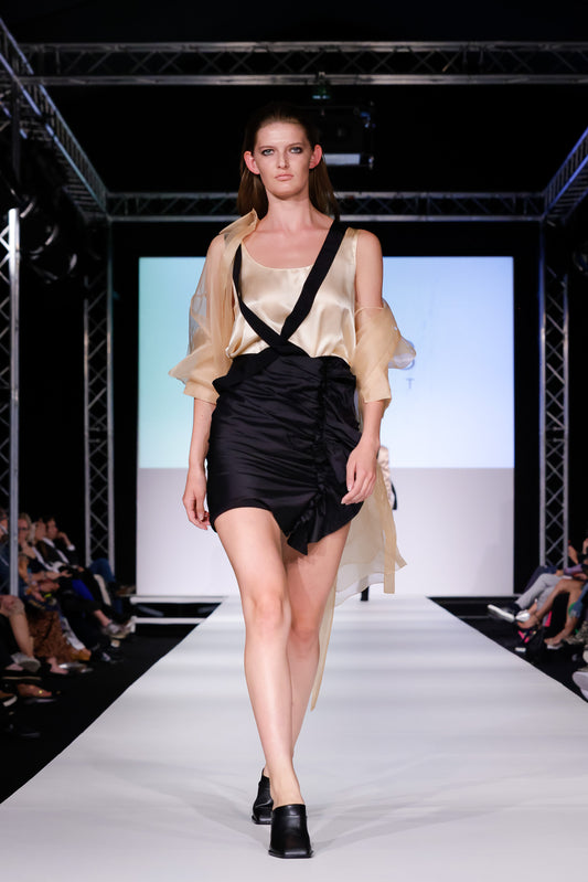 Status Organza Cover-Up - Powder